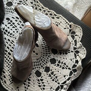 BCB Generation Elastic Sling Back Heels, Taupe